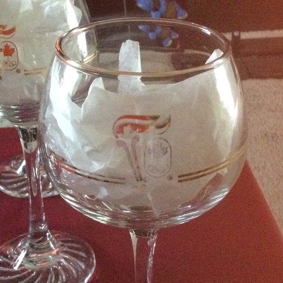 Vintage 1988 Petro Canada Wine Glasses - Picture 3 of 13